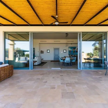 Stylish Alfredo In - Pool, Garden, Ideal For Families Διαμέρισμα *
