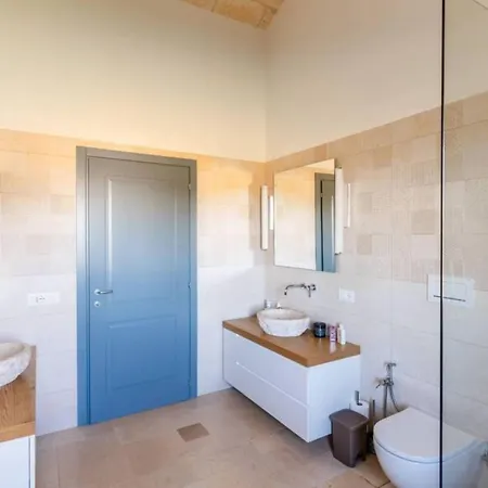 Stylish Alfredo In - Pool, Garden, Ideal For Families Πεσκάρα