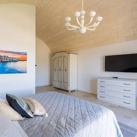 Stylish Alfredo In - Pool, Garden, Ideal For Families Διαμέρισμα *