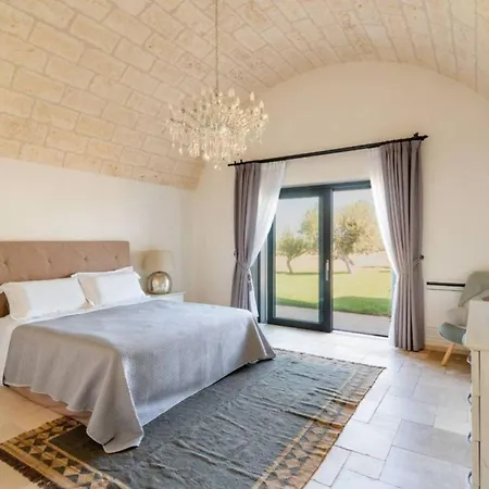 Stylish Alfredo In - Pool, Garden, Ideal For Families *